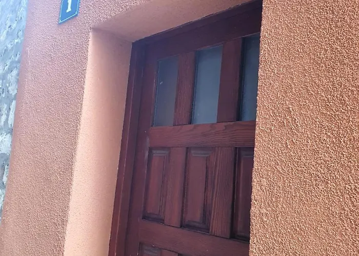 Varos And Separate Appartement